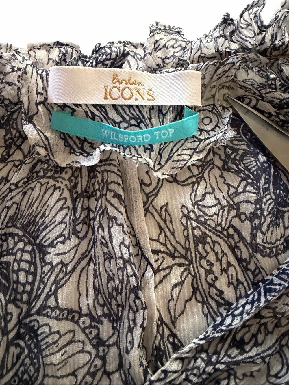 Boden Icons Wilsford Top Blouse 100% Silk Flowy Sheer Size Medium Floral Ruffle - Picture 8 of 11